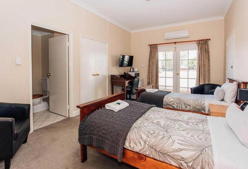 غرفة قياسية, Settlers Hotel York