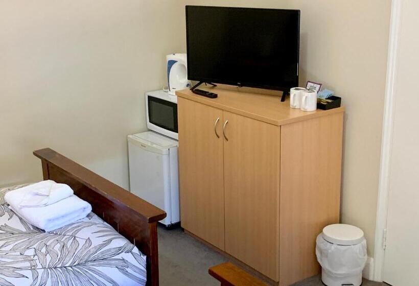 Номер Стандарт, Settlers Hotel York