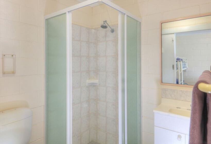 חדר דלוקס, Golden Peak Motel Peakhill