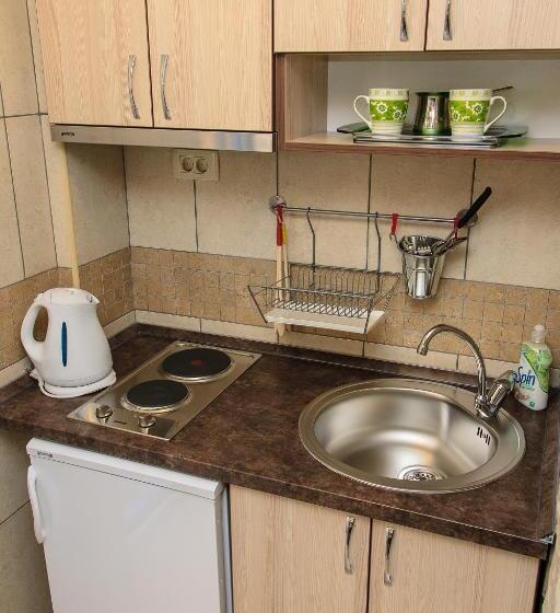 استودیوی استاندارد, Apartments And Rooms Drago