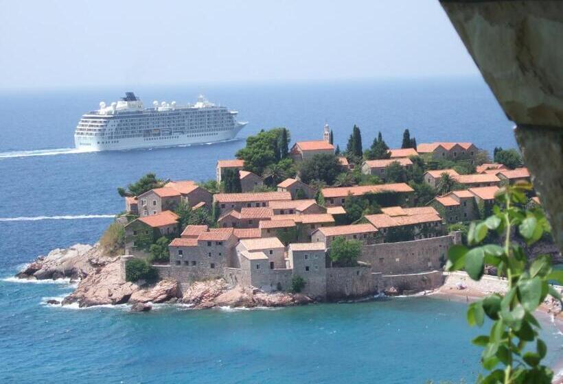 Triple Room Sea View, Apartments And Rooms Drago