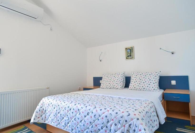 آپارتمان کامفورت 2 خوابه, Apartments And Rooms Drago