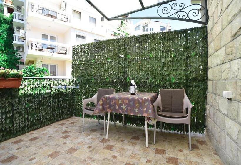 استودیو استاندارد با چشمانداز باغ, Apartments And Rooms Drago