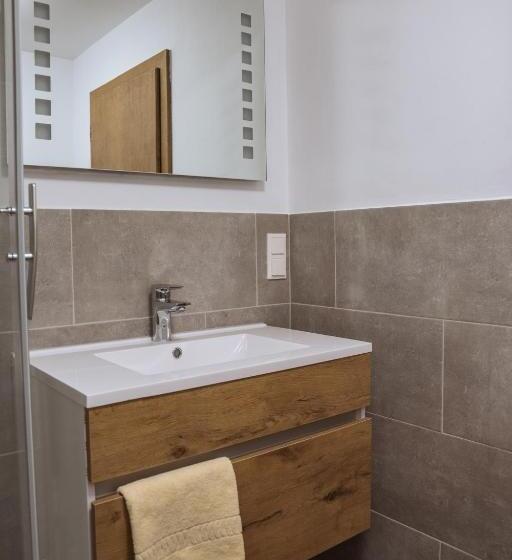 غرفة قياسية مزوَّدة بشُرفة, Friedlwirt Kraftplatz Natur