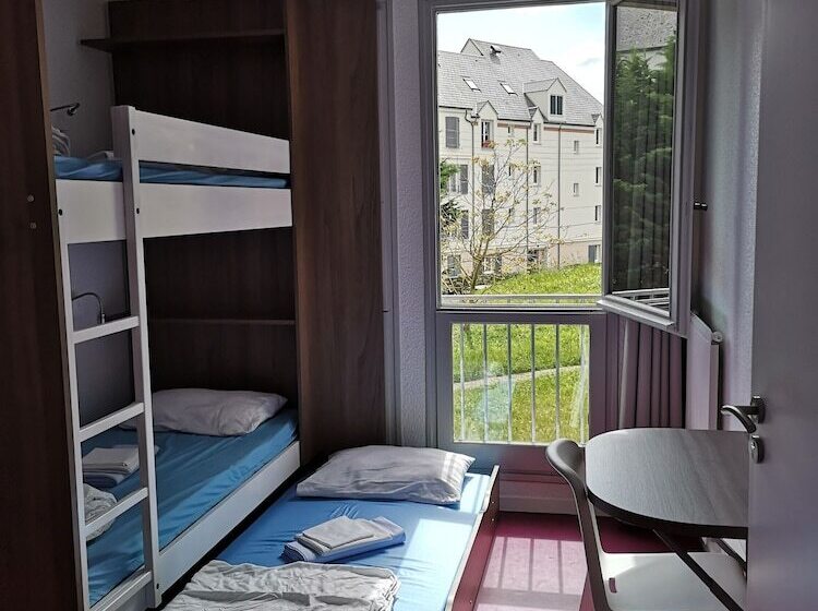 Pokój Standard Trzyosobowy, Auberge De Jeunesse D Orleans