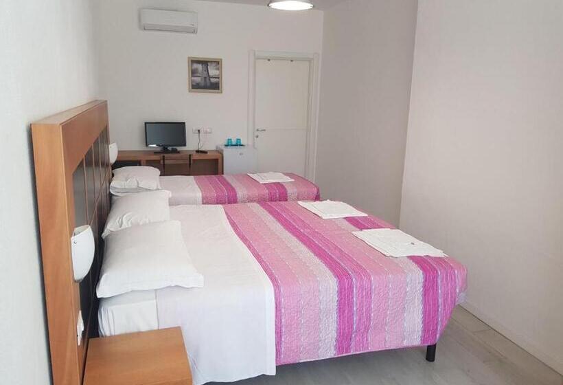 חדר סטודיו סטנדרד, Duna Camere Con Bagno