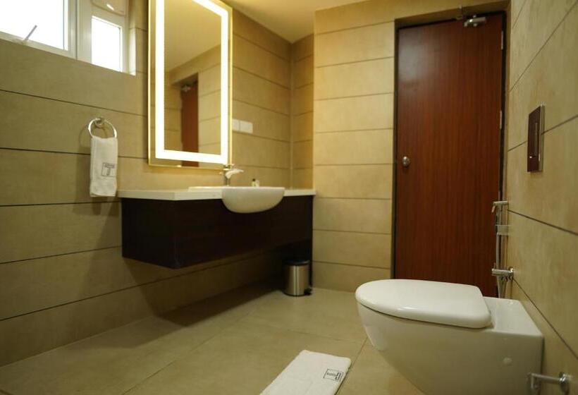 سوییت, The Terrace By Ladder Mgd By Citrine