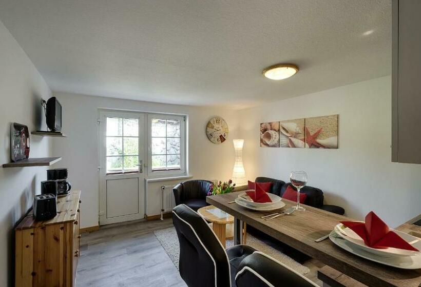 סוויטת ג'וניור, Appartementhaus Bergstraße