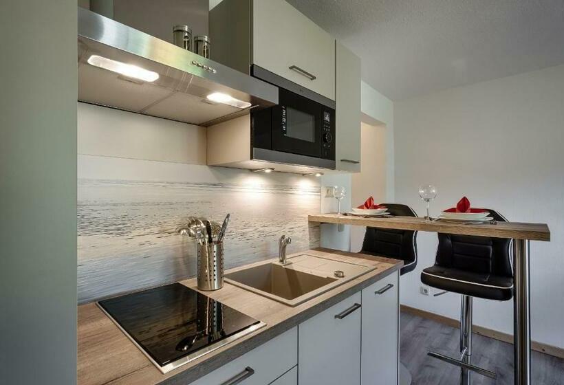 סוויטת ג'וניור, Appartementhaus Bergstraße