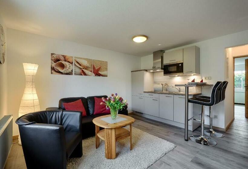 סוויטת ג'וניור, Appartementhaus Bergstraße