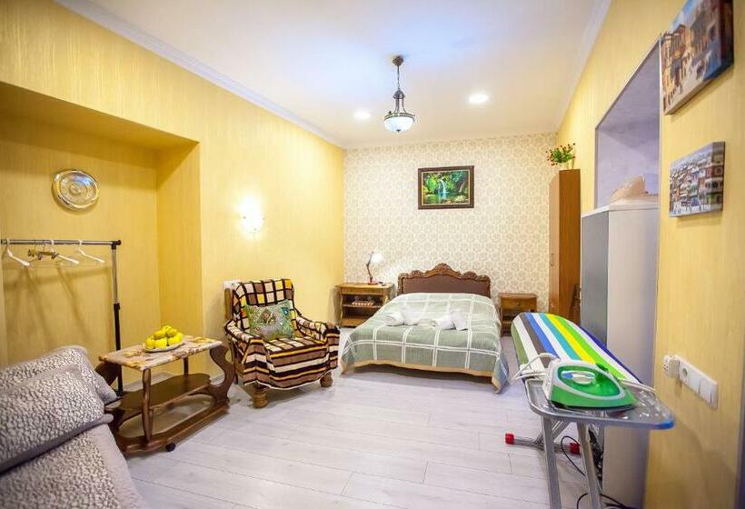اتاق استاندارد, Guest House Happy Holidays