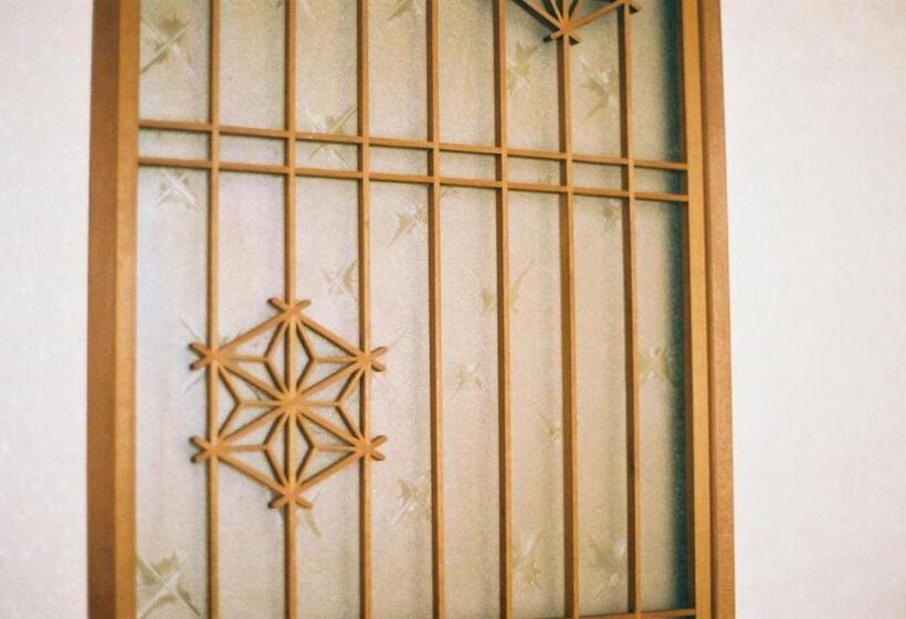 エコノミートリプルルーム, Tipy Records Inn Hanare