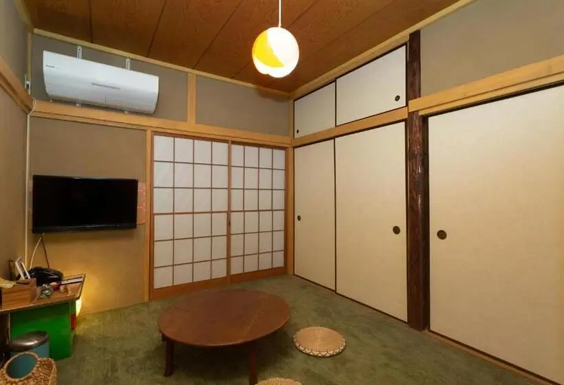 エコノミートリプルルーム, Tipy Records Inn Hanare