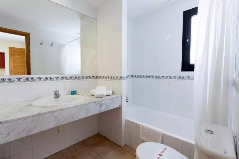 استودیوی استاندارد, Apartamentos Casa Maria