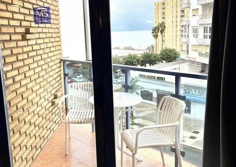 استودیوی استاندارد, Apartamentos MS Puerto Marina