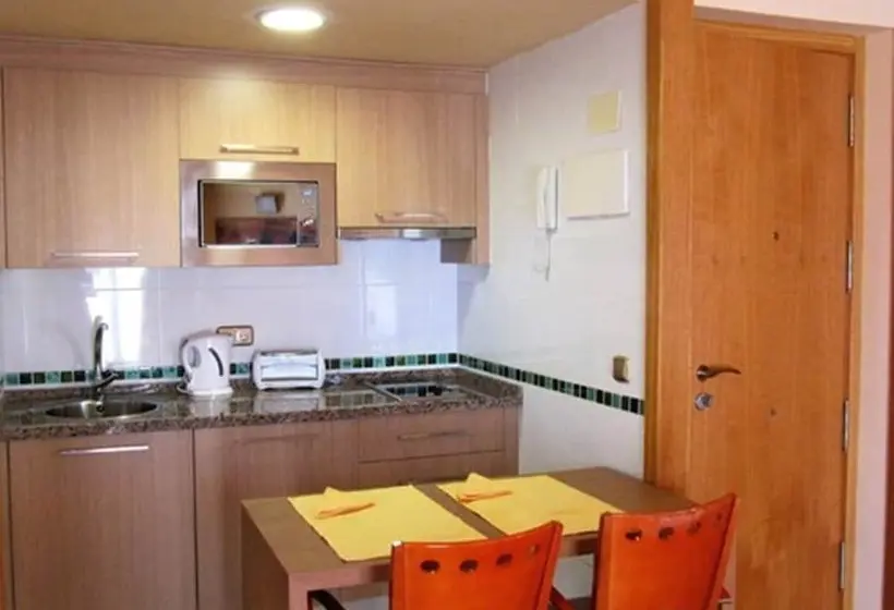 استودیوی استاندارد, Apartamentos MS Puerto Marina