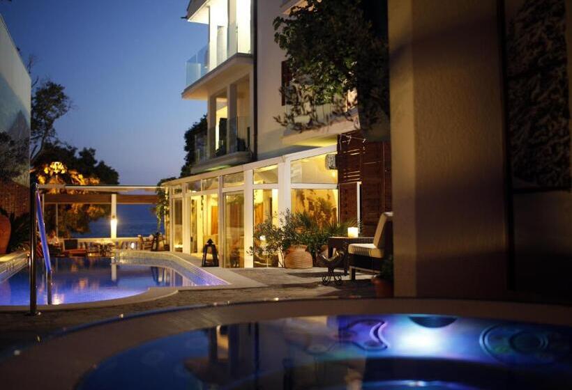 발코니가 있는 스위트, Boutique Hotel Marco Polo