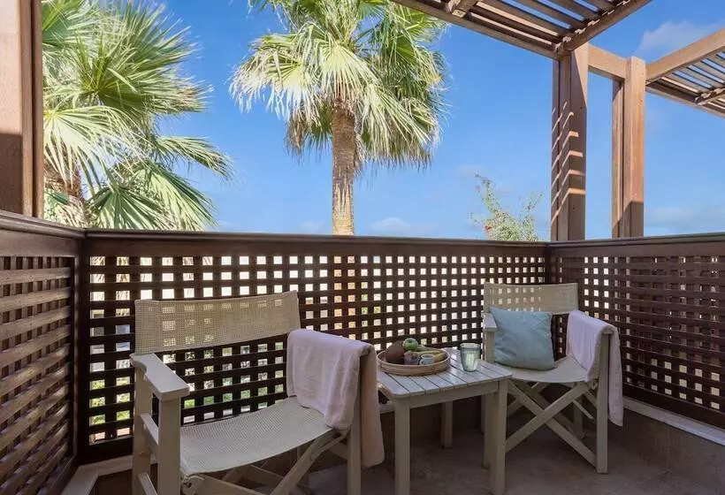 ガーデンビュースタンダードルーム, Giannoulis Grand Bay Beach Resort