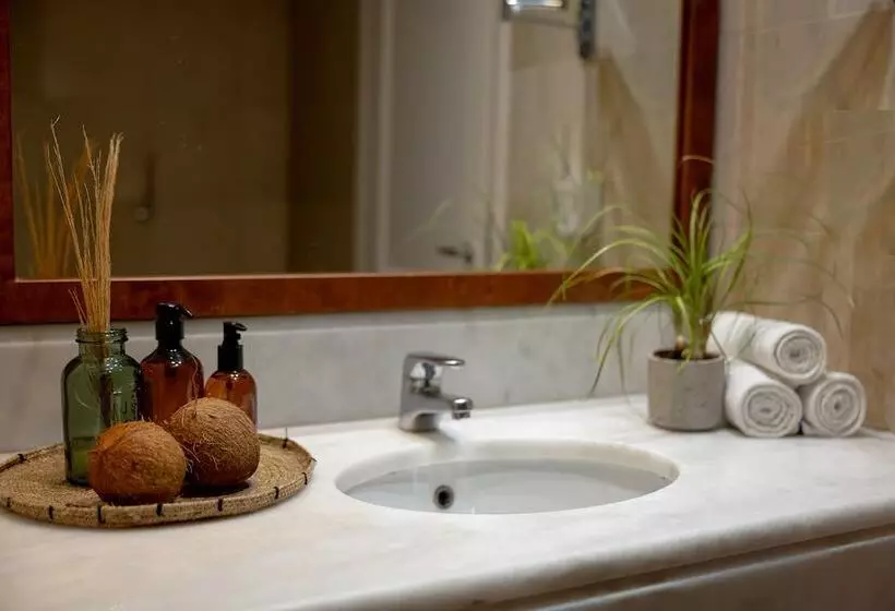 スイート, Giannoulis Grand Bay Beach Resort