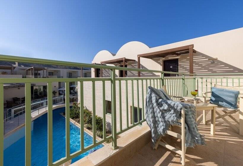 סוויטה, Giannoulis   Grand Bay Beach Resort