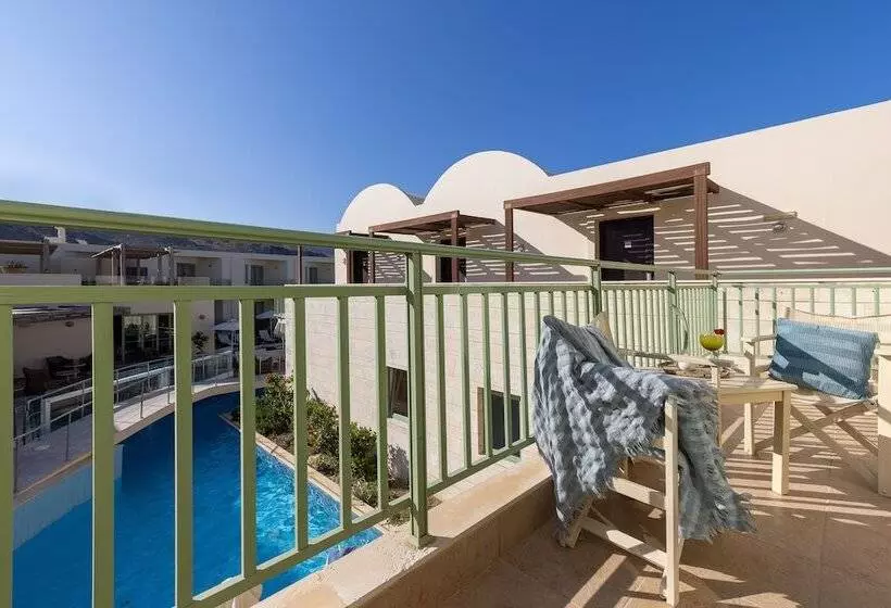 スイート, Giannoulis Grand Bay Beach Resort