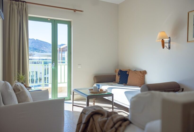 סוויטה, Giannoulis   Grand Bay Beach Resort