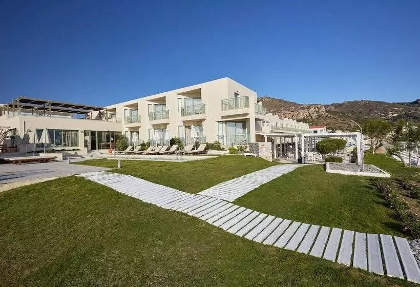 オーシャンビュースタンダードルーム, Giannoulis Grand Bay Beach Resort