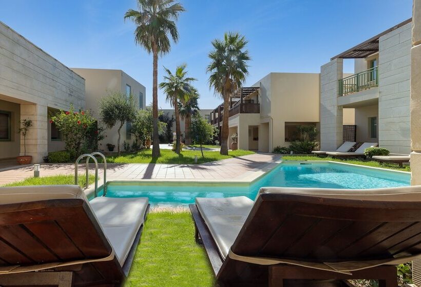 اتاق استاندارد با چشم‌انداز باغ, Giannoulis   Grand Bay Beach Resort
