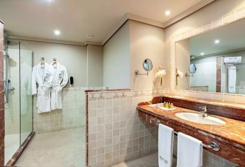 سوییت جونیور کلاب, Barcelo Marbella
