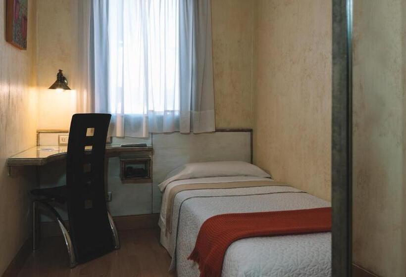 غرفة قياسية فردية, Castillo De Javier