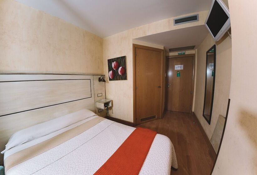 غرفة قياسية, Castillo De Javier