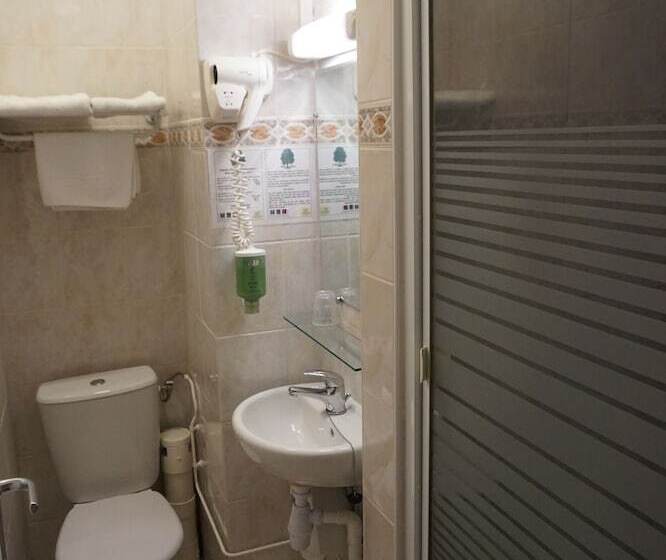 Quarto Estandar, Comfort Hotel Rouen Alba