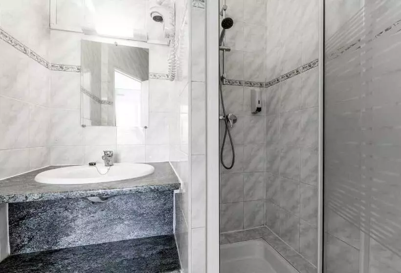 اتاق کلاسیک سه تخته, Comfort Hotel Rouen Alba