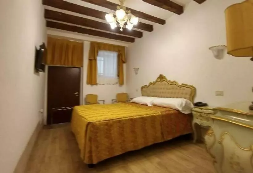 اتاق استاندارد سه نفره, Il Mercante di Venezia