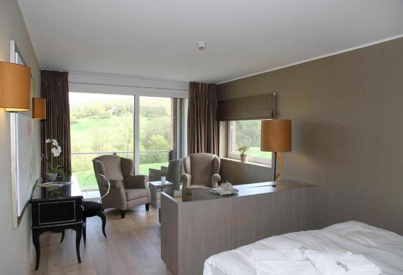 جناح مزوَّد بشرفة, Klein Zwitserland