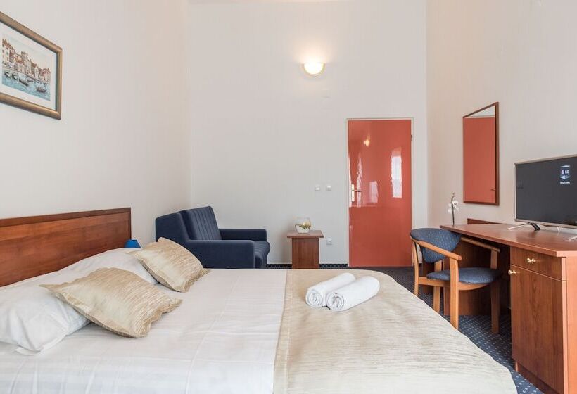 Трехместный Superior Вид на Море, Krilo