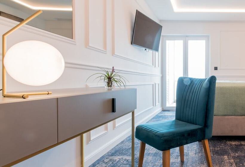 Трехместный Номер Deluxe Вид на Море, Krilo