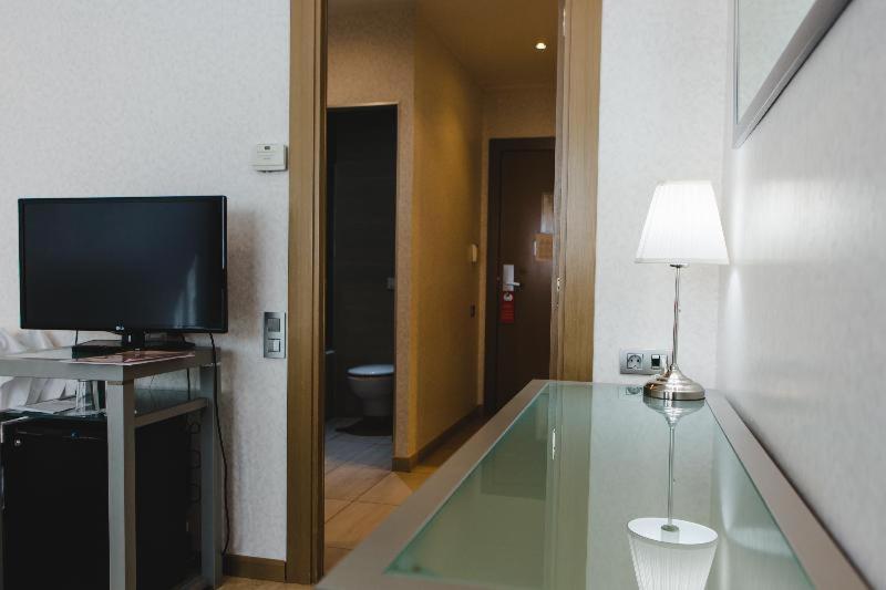 Номер Стандарт, Mas Camarena