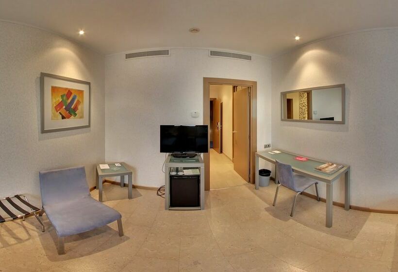 Номер Стандарт, Mas Camarena