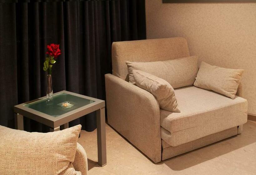 Полулюкс, Mas Camarena