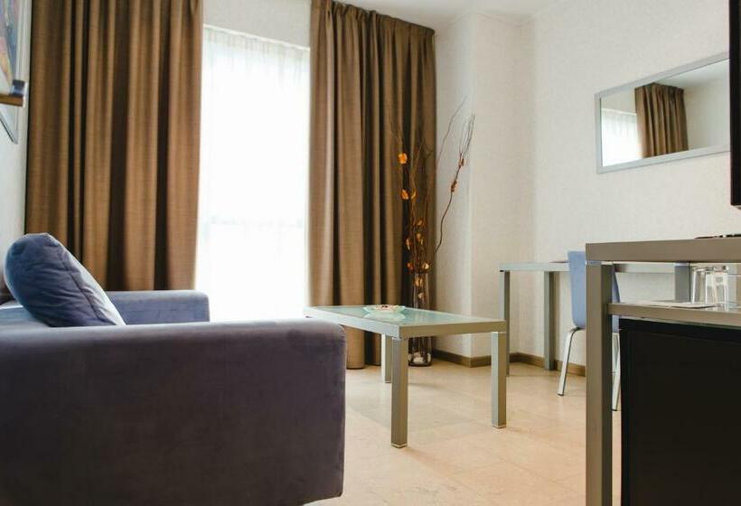 Полулюкс, Mas Camarena