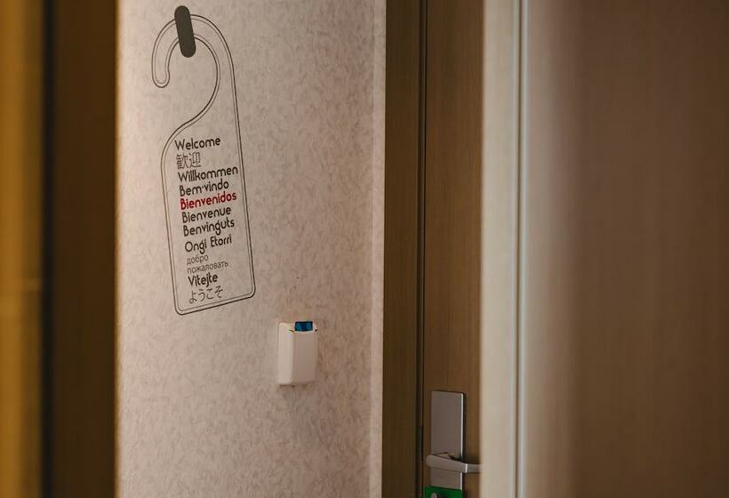 Полулюкс, Mas Camarena