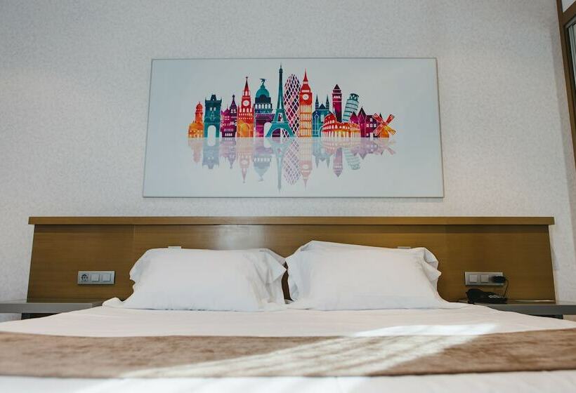 Полулюкс, Mas Camarena