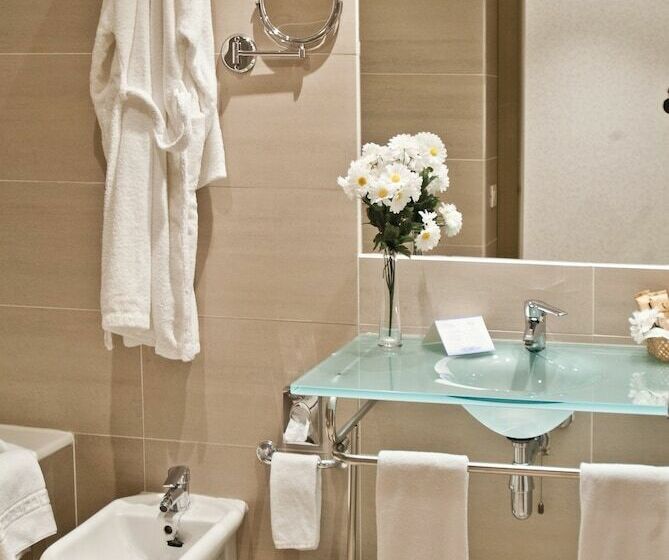 Полулюкс, Mas Camarena