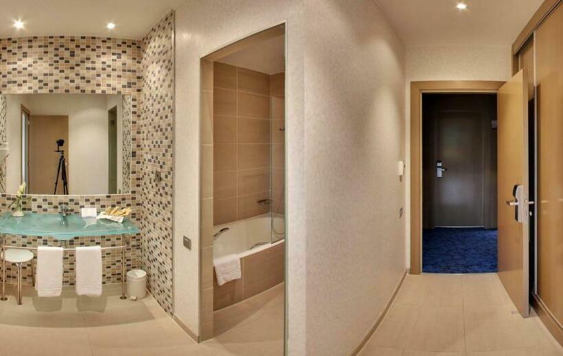 Номер Стандарт Трехместный, Mas Camarena