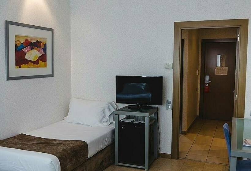 Номер Стандарт Трехместный, Mas Camarena