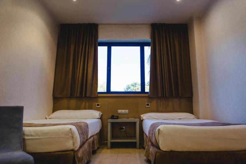 Номер Стандарт, Mas Camarena