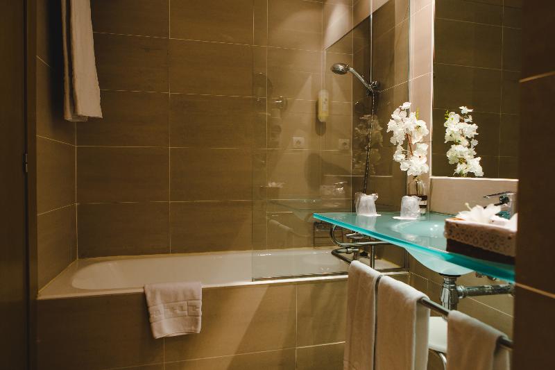 Номер Стандарт, Mas Camarena