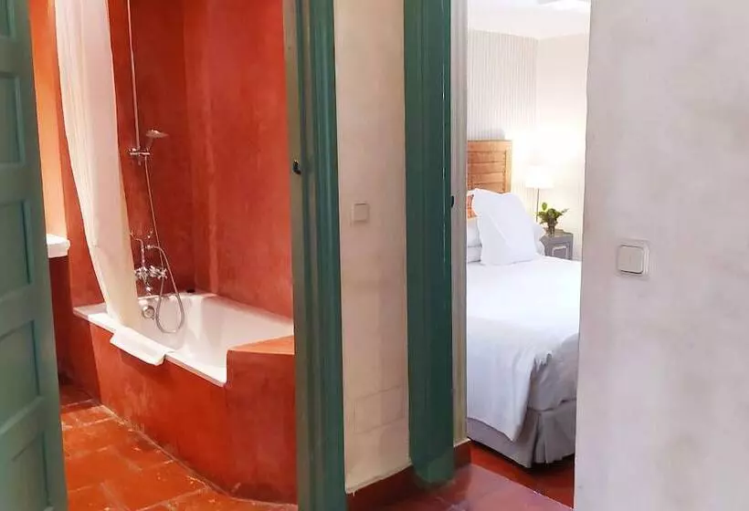 سوییت جونیور, Boutique Molino Del Arco
