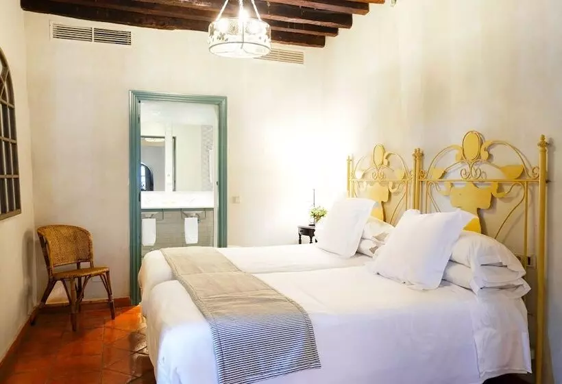 سوییت جونیور, Boutique Molino Del Arco